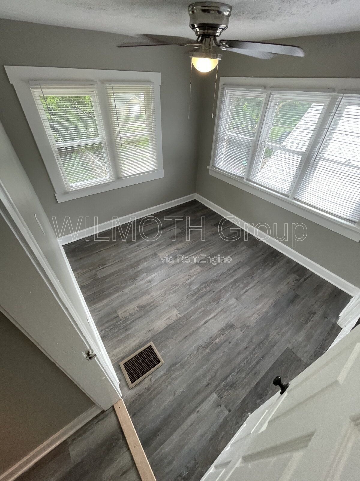 3-Bedroom duplex on North Tuxedo Street in Indianapolis! property image