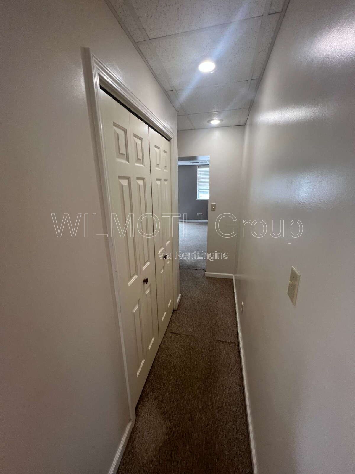 2-Bedroom Haven in Linden – Spacious 1026 Sq Ft Living at 108 E Walnut St! property image