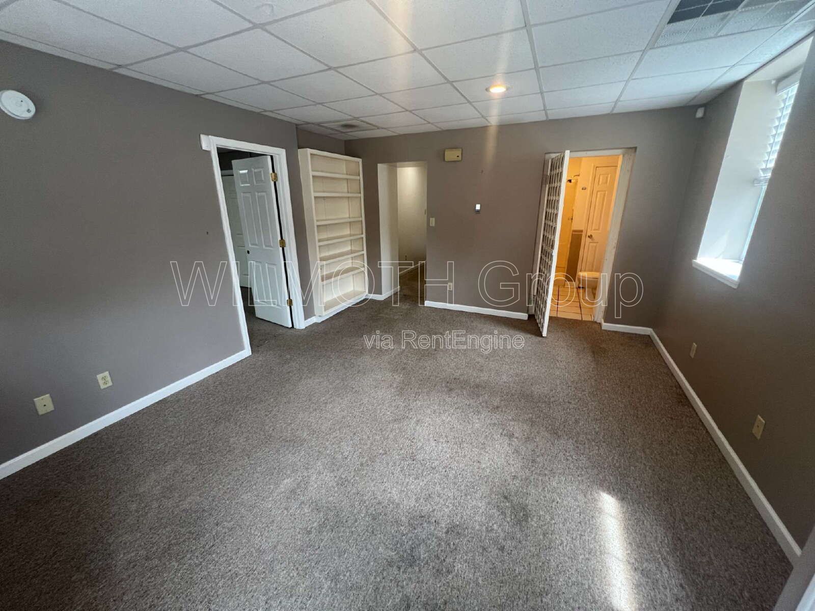 2-Bedroom Haven in Linden – Spacious 1026 Sq Ft Living at 108 E Walnut St! property image