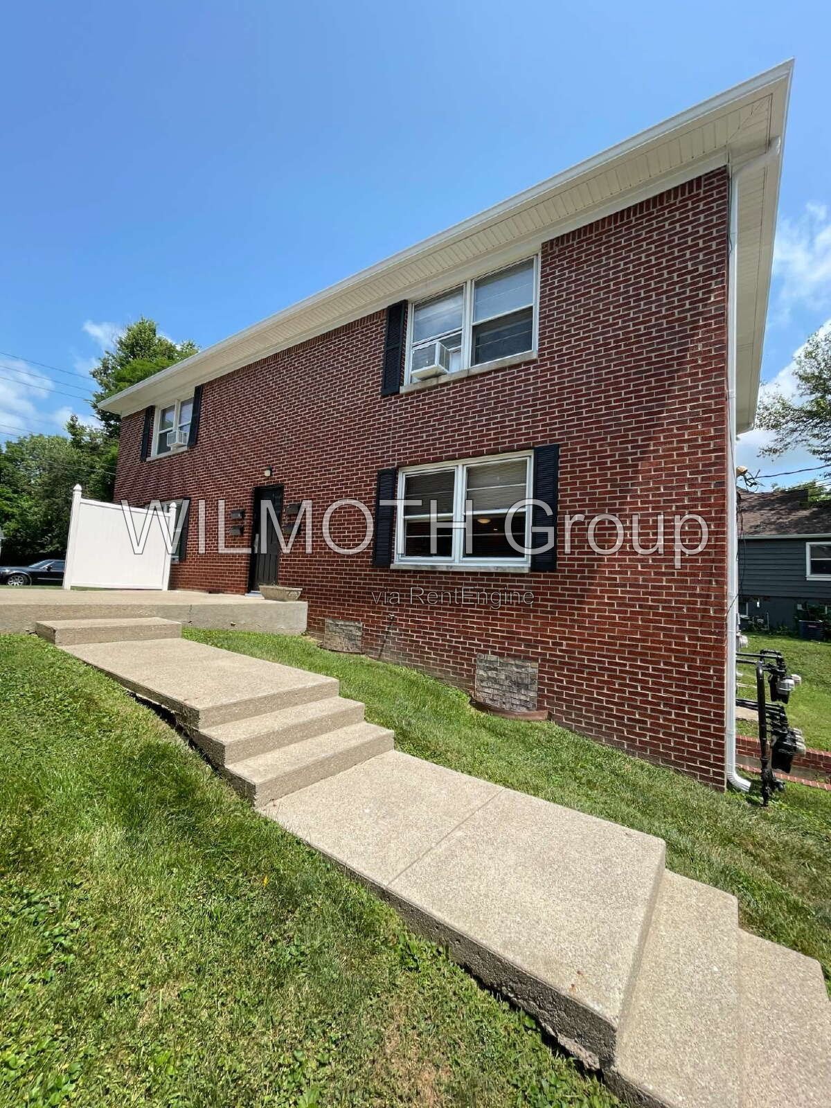1-Bedroom Oasis in Greenfield - Perfectly Sized for Comfort at 113 West 5th Street! property image