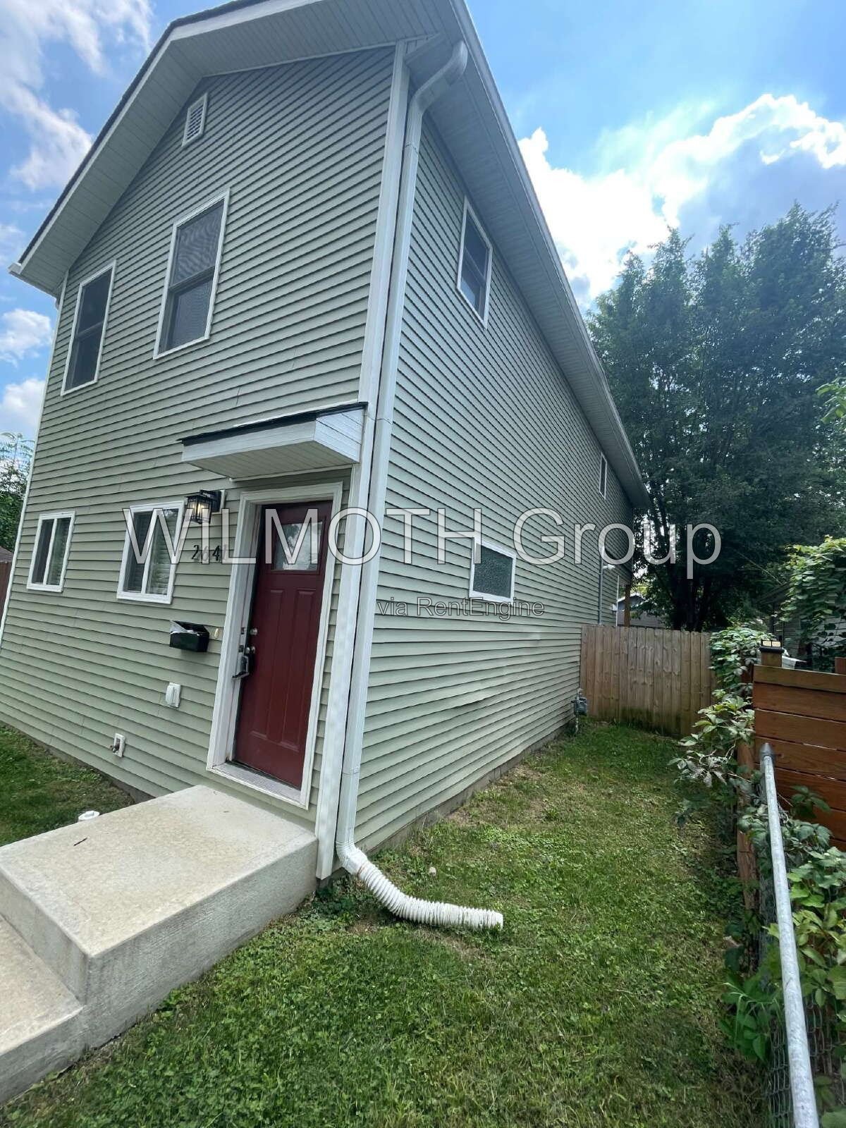 3-Bedroom Gem with 2 Full Baths and Spacious Living at 2641 E 18th St, Indianapolis! property image