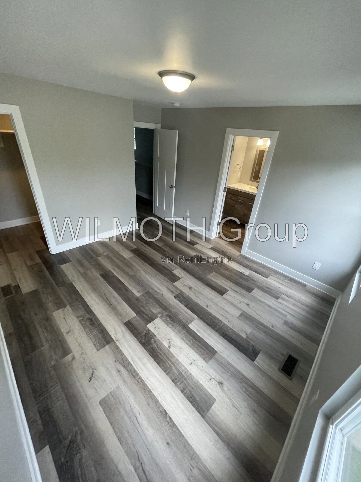 3-Bedroom Gem with 2 Full Baths and Spacious Living at 2641 E 18th St, Indianapolis! property image