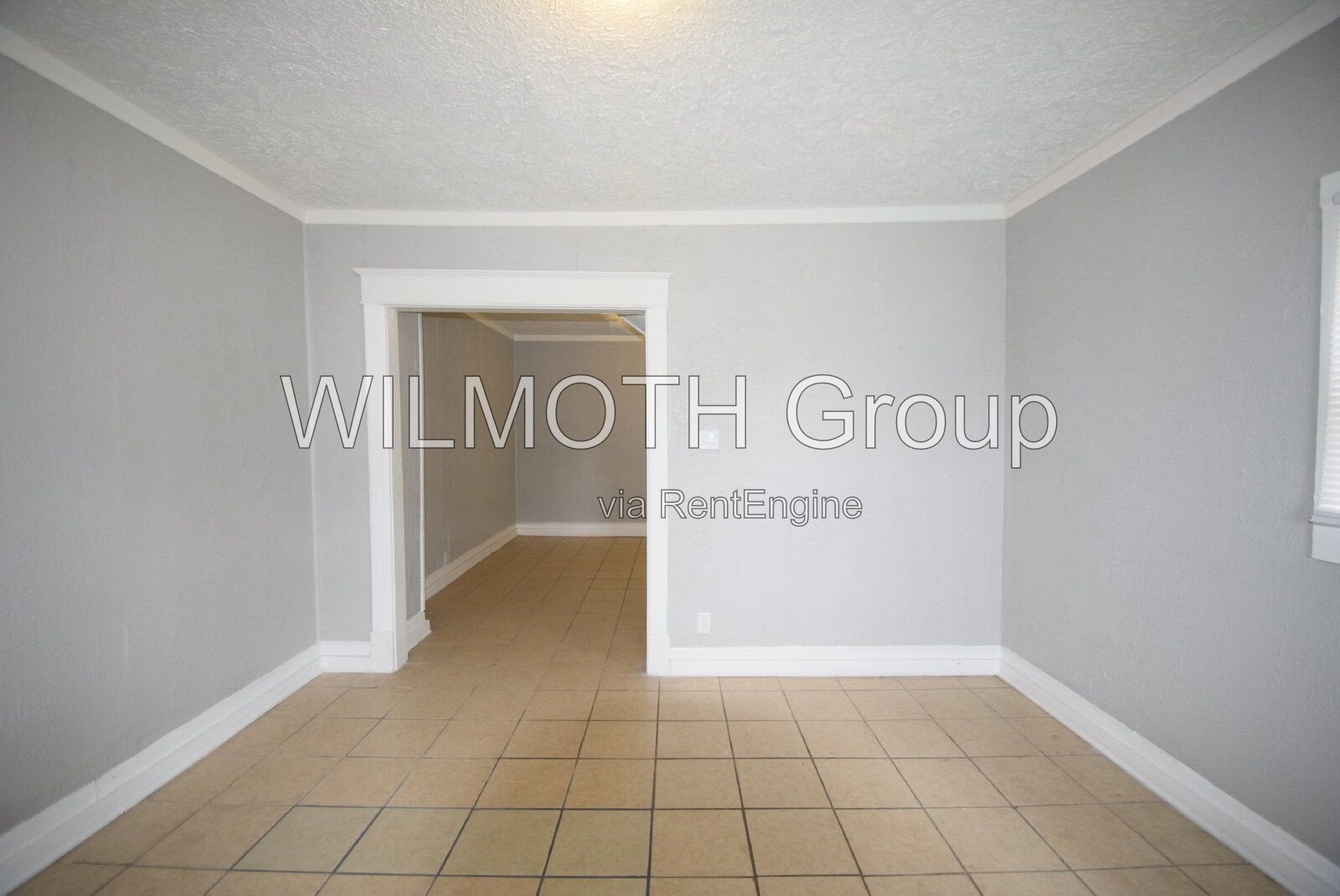 2-Bedroom Duplex with Gleaming Hardwood Floors at 1040 Division Street, Indianapolis! property image
