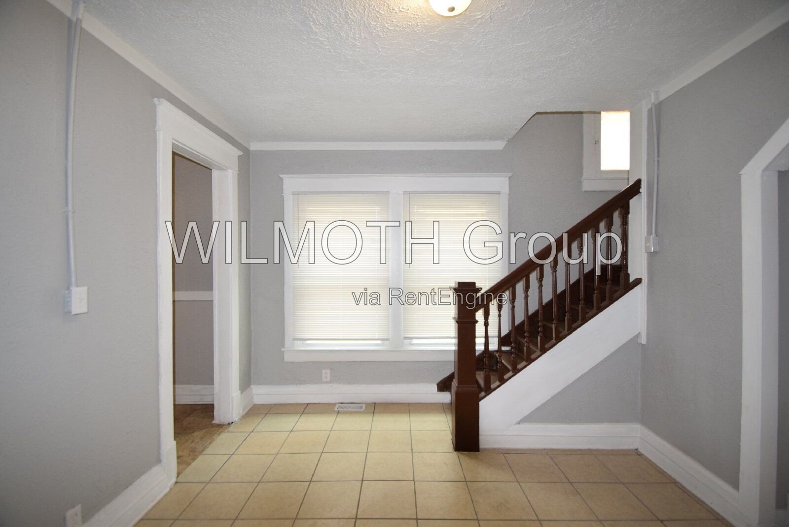 2-Bedroom Duplex with Gleaming Hardwood Floors at 1040 Division Street, Indianapolis! property image