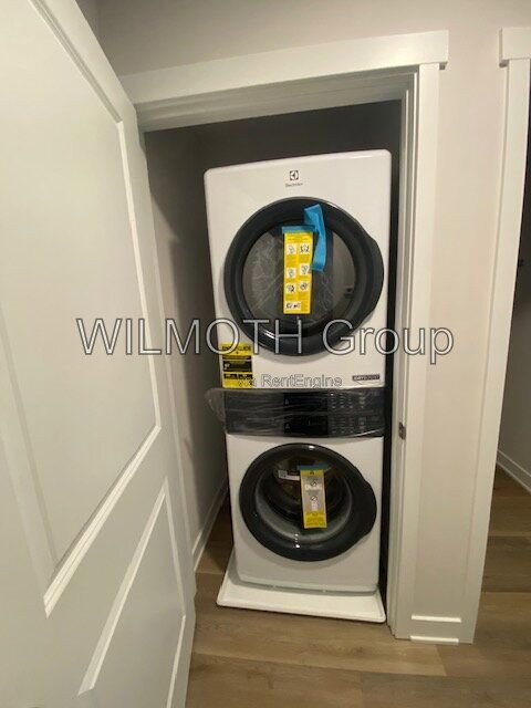 Brand-New 2BR / 2.5BA, 1,300 SF, In-Unit Washer/Dryer, Parking, $1,275 + $750 Move-In Special property image