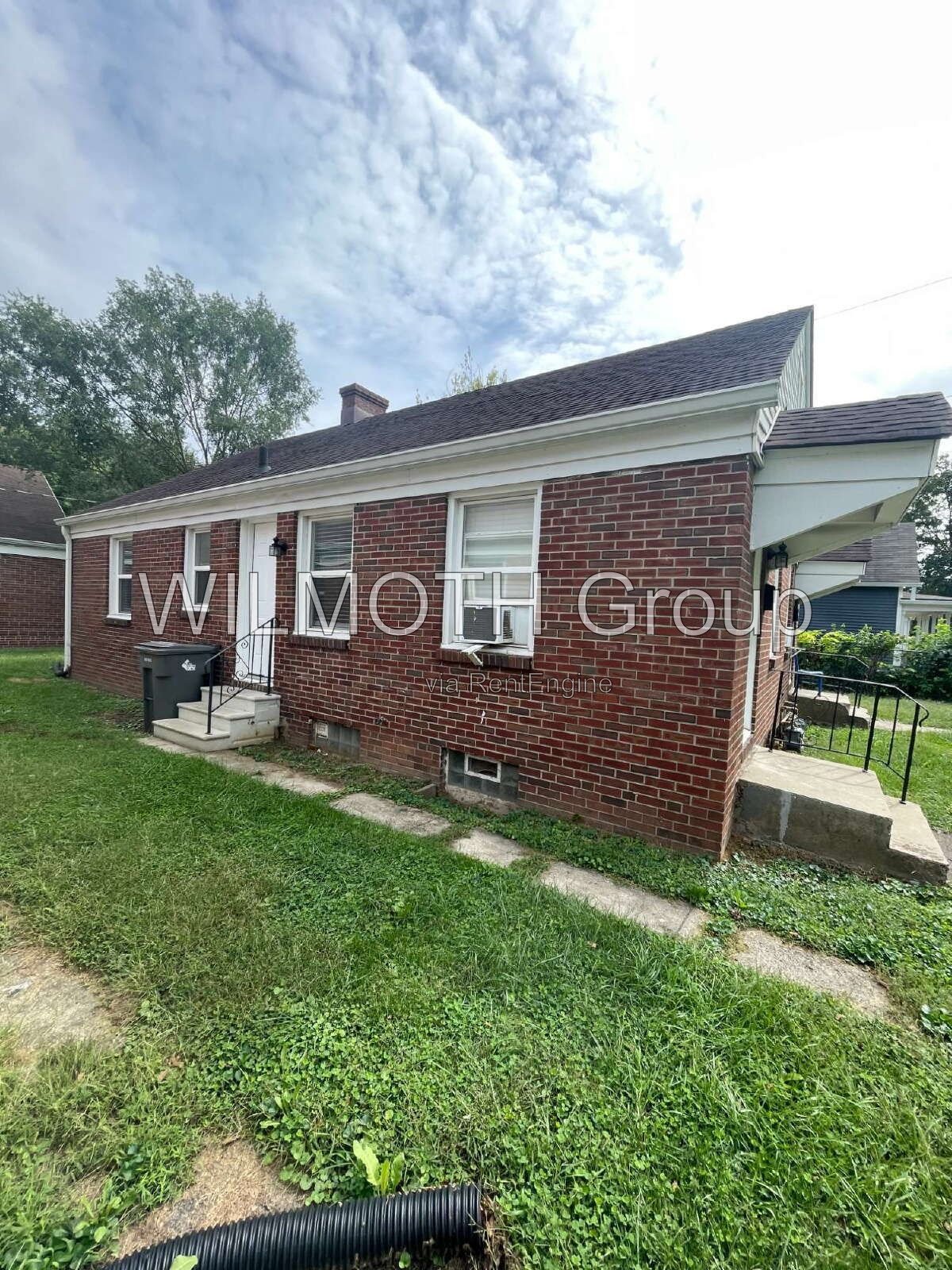 1-Bedroom Retreat with Gleaming Hardwood Floors in Indianapolis property image