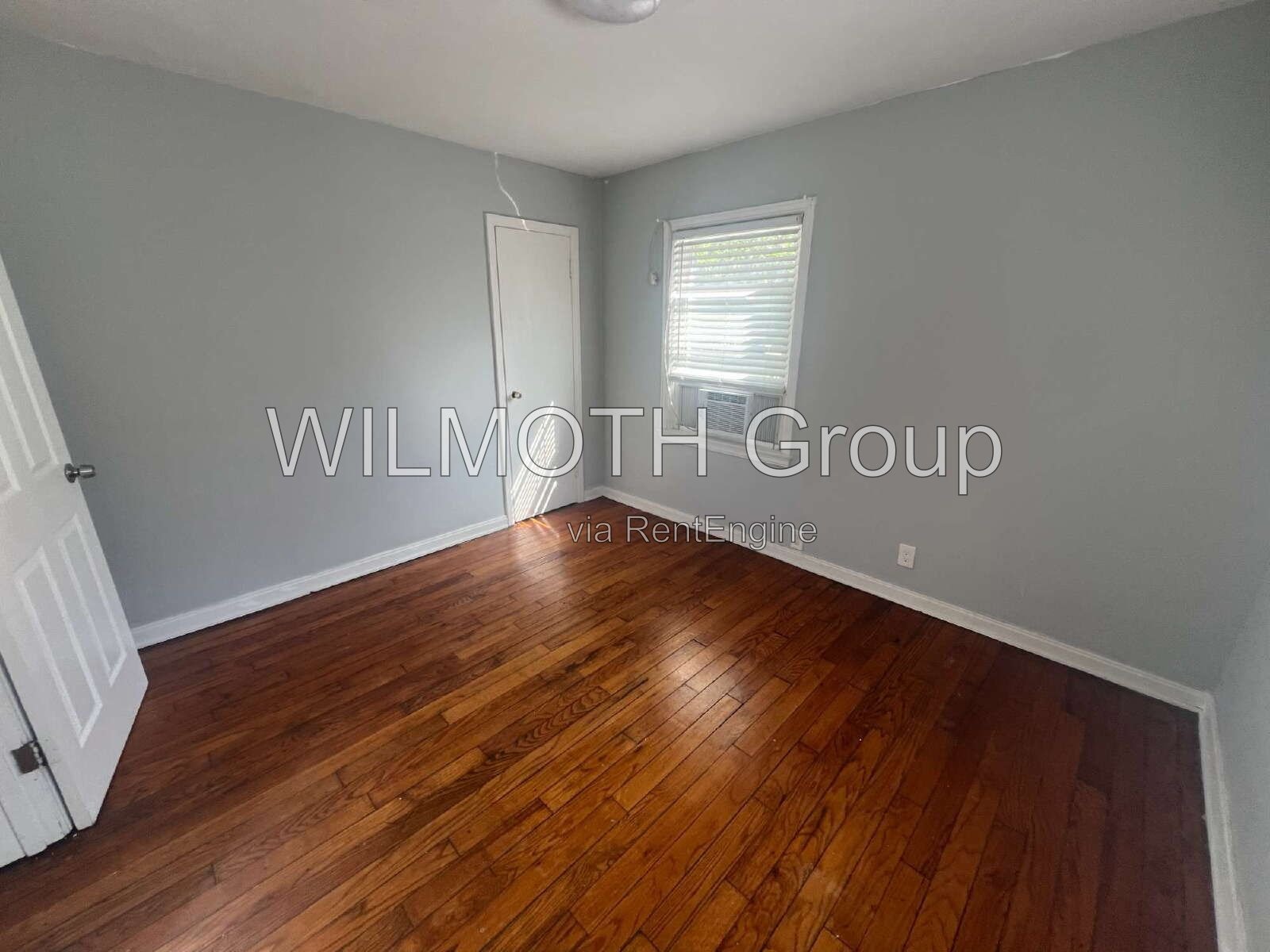 1-Bedroom Gem with Gleaming Hardwood Floors in Indianapolis! property image