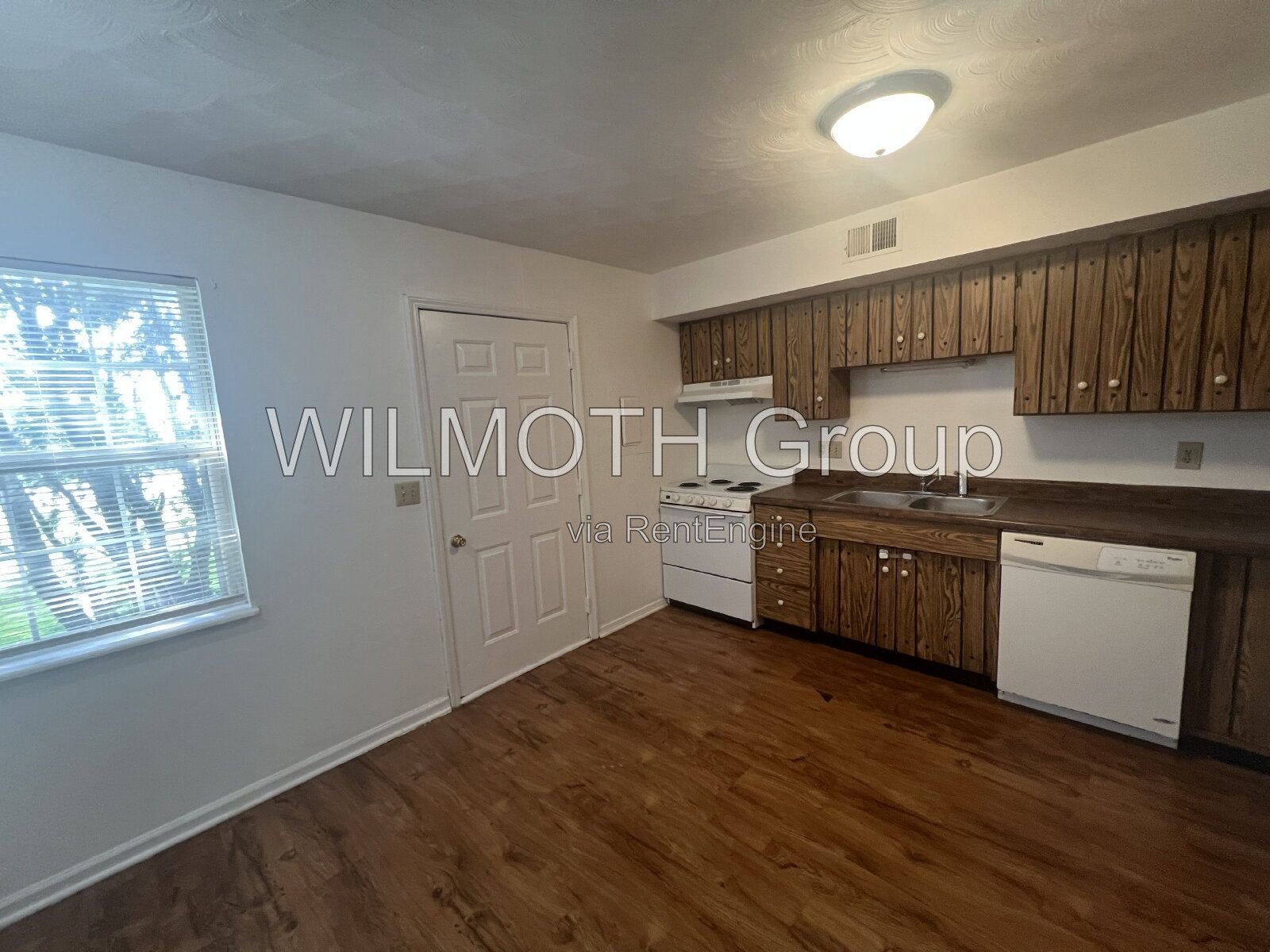 2-Bed Gem in Lebanon - Cozy Comfort at 1316 Millerwood Drive! property image