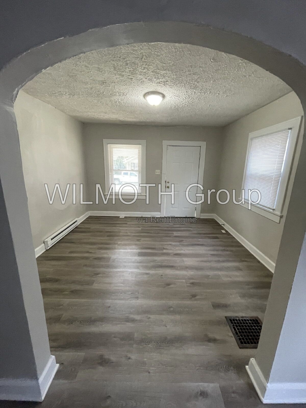 1-Bedroom Retreat on North Drexel Avenue – Cozy 806 Sq Ft Haven in Indianapolis! property image