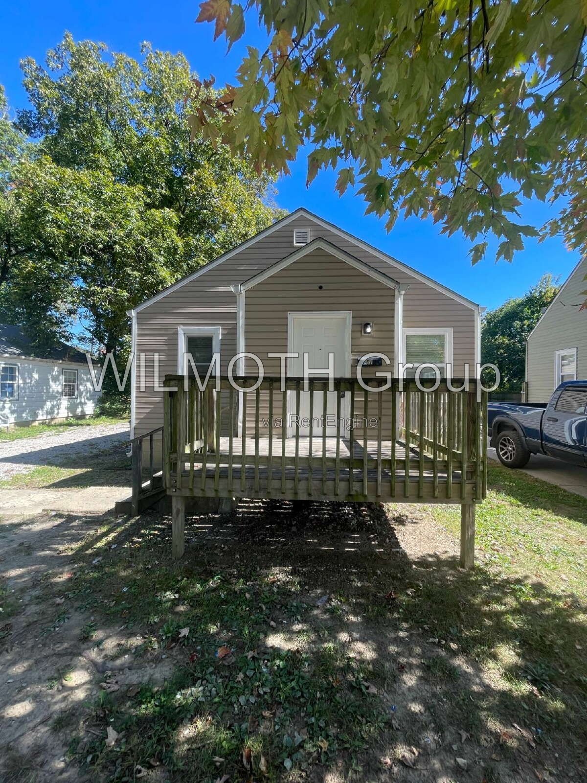3-Bedroom Gem on Wallace Avenue with Spacious Living – 1,241 Sq. Ft. of Comfort! property image