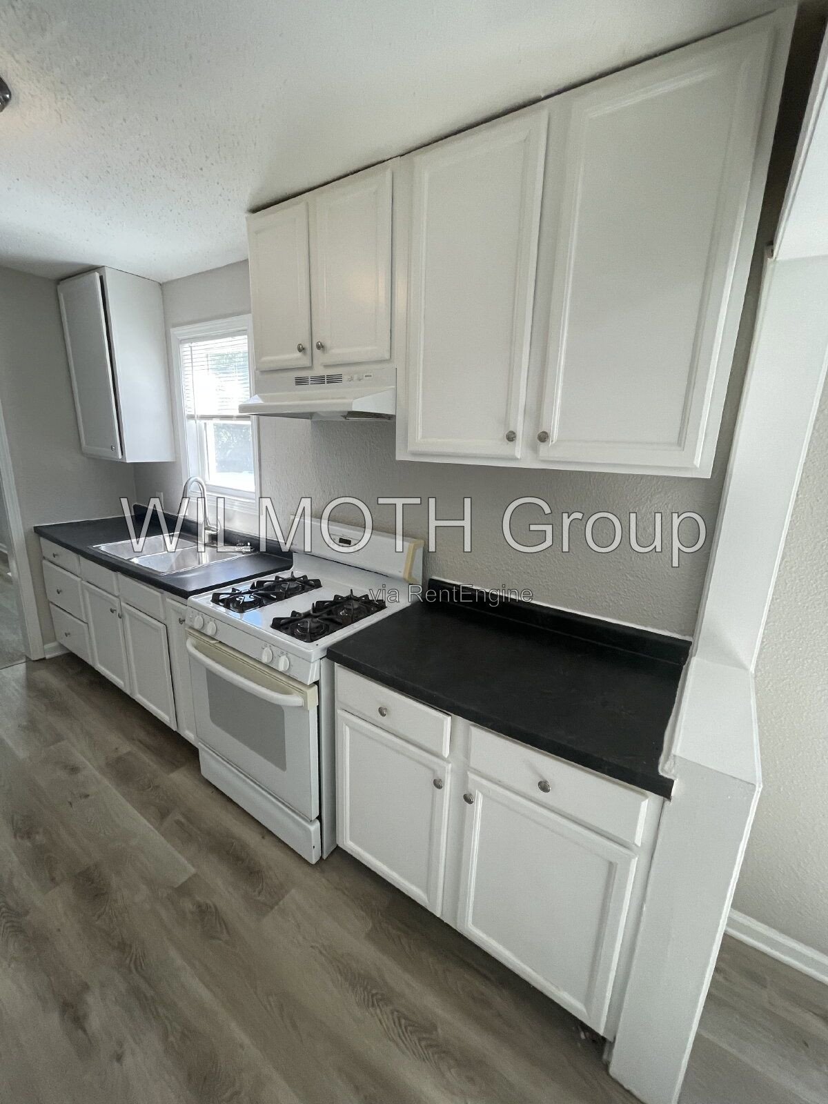 3-Bedroom Gem on Wallace Avenue with Spacious Living – 1,241 Sq. Ft. of Comfort! property image
