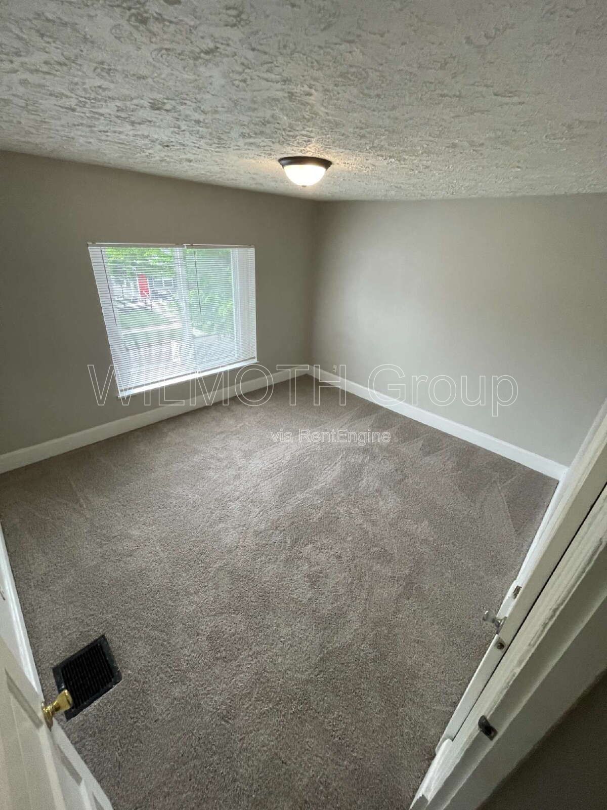 3-Bed Oasis at 442 North Denny St, Indianapolis – Spacious 1140 Sq Ft Home! property image